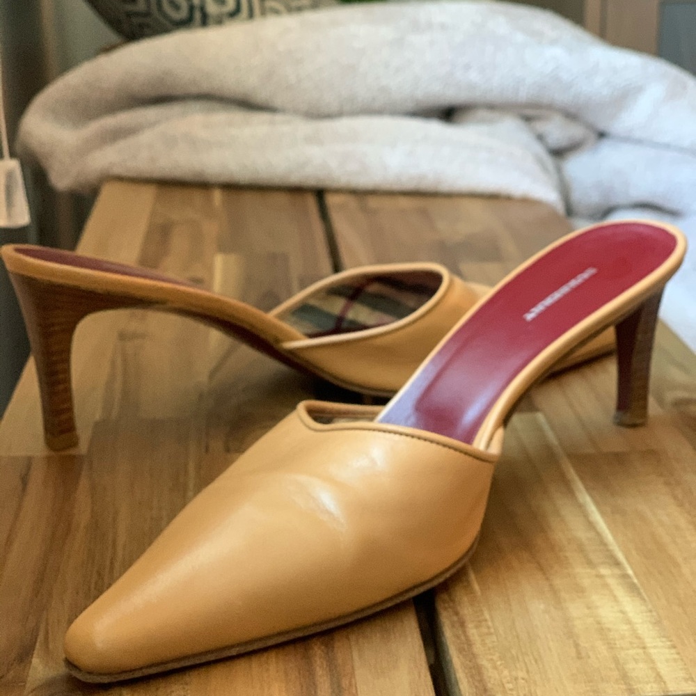 Burberry heeled mules, tan leather
